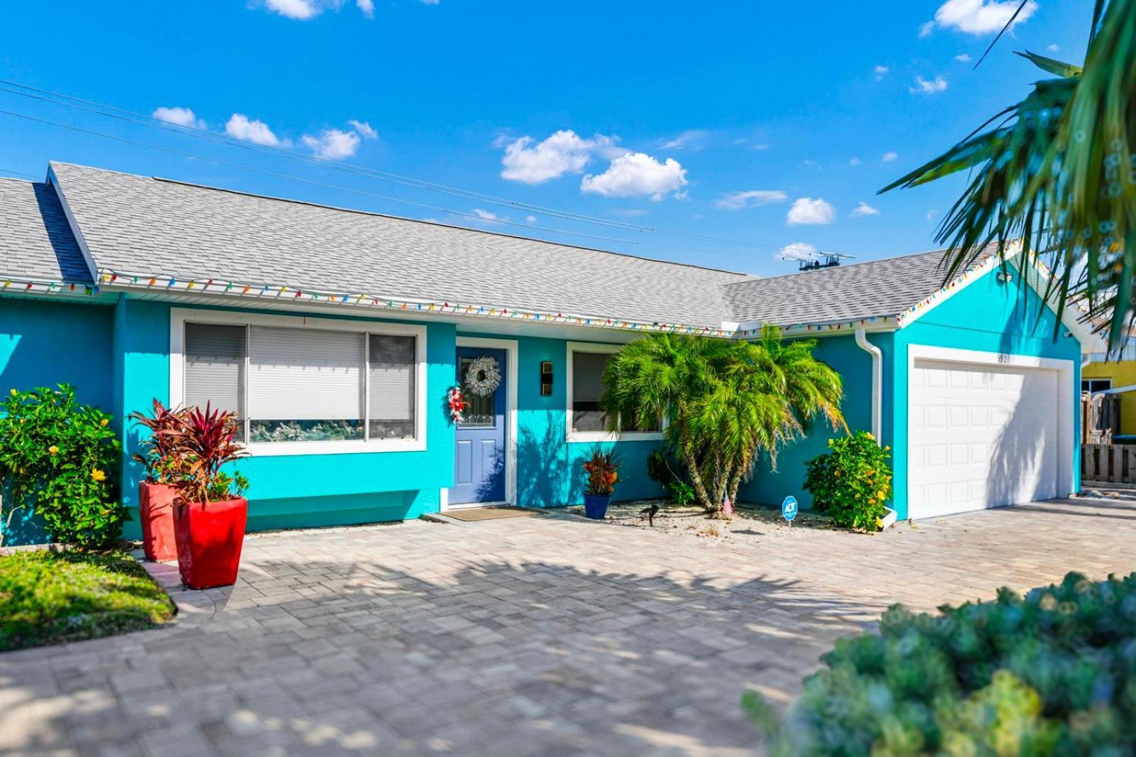 Ocean House With Hot Tub And Heated Pool ! Beach 1 Minute Walk ! Villa Cape Canaveral Exterior photo